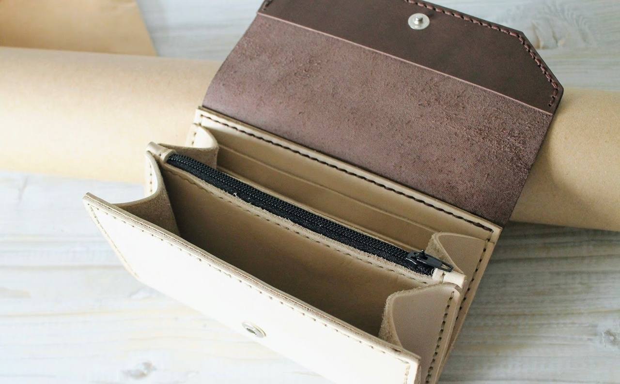 Bicolor Folded Card Holder