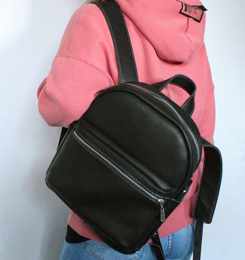Noir Classic Leather Backpack