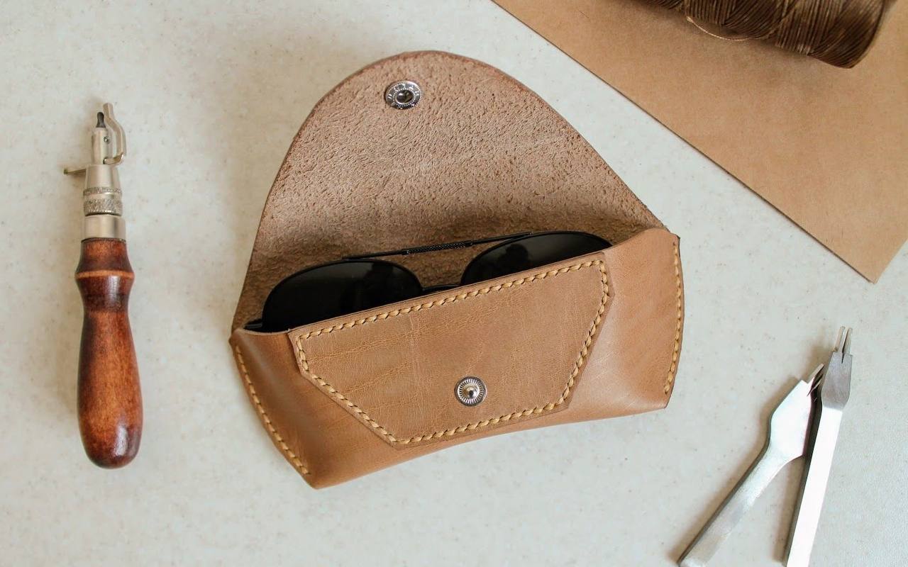 Sandstone Leather Glasses Case